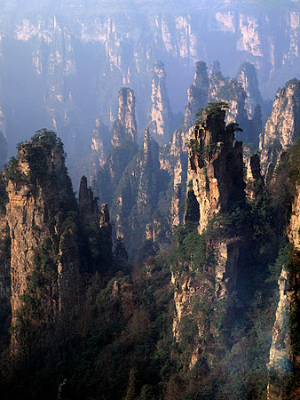 湖南武陵源 Crazy Mountains In Hunan China